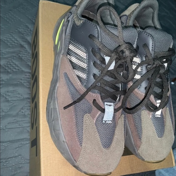 ドルチェ Adidas boost